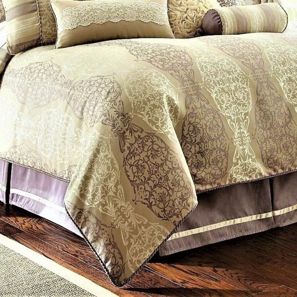 Waterford Fine Linens Sienna  Beautiful Queen Duvet Cover